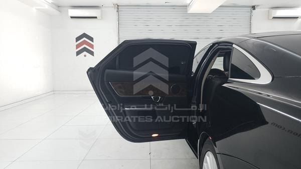 Jaguar X J 2015 SAJAA20N2FPV79969 Image 16