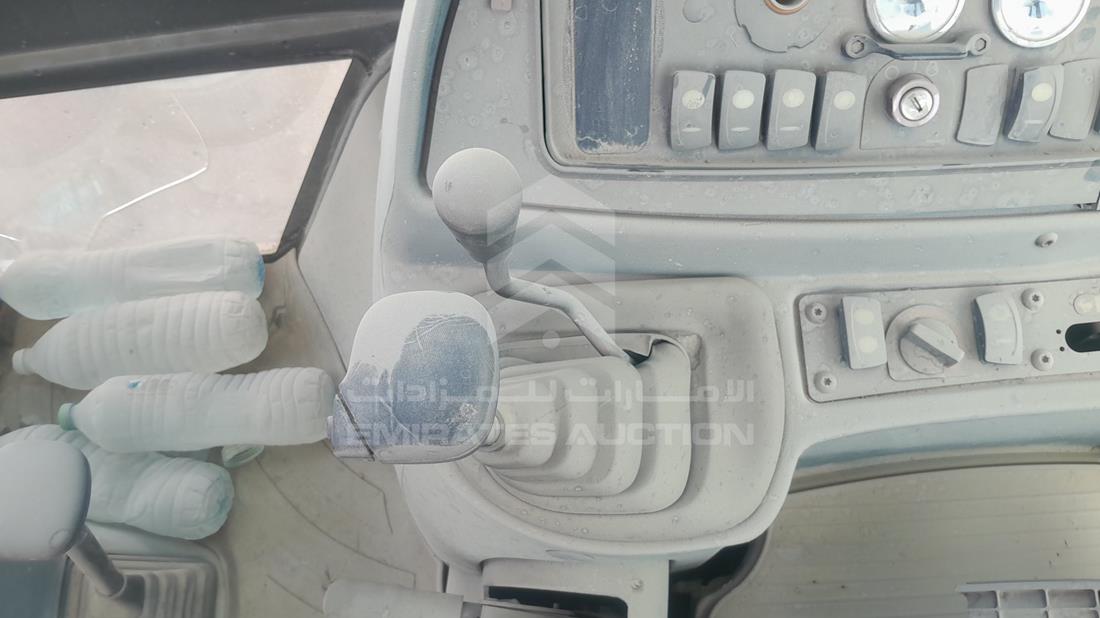 كاتربيلر 424 D 2005 — زاوية ناقل الحركة — صورة 18