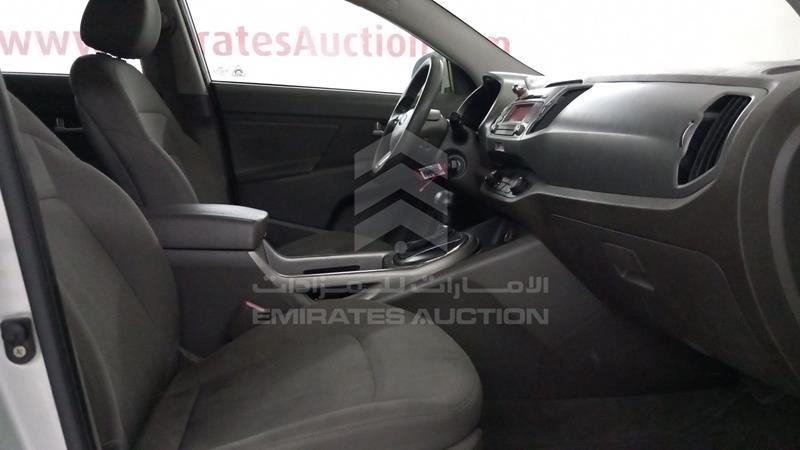 KNAPB8120D7397582 Auction: EmiratesAuction Lot: 409191 KNAPB8120D7397582 Kia Sportage 2013 SILVER Photo 20