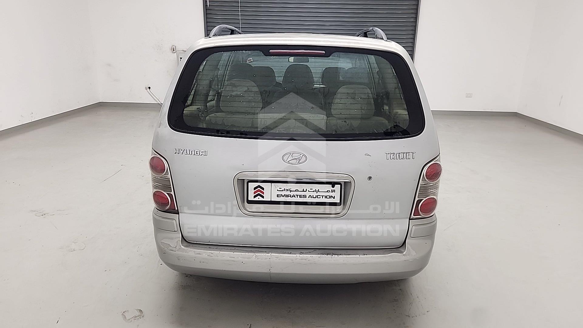 2007 HYUNDAI TRAJET VIN: KMHMG81C07U303668