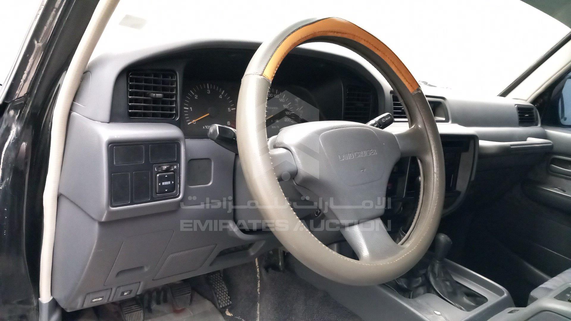 1996 TOYOTA LAND CRUISER VIN: FZJ800115226
