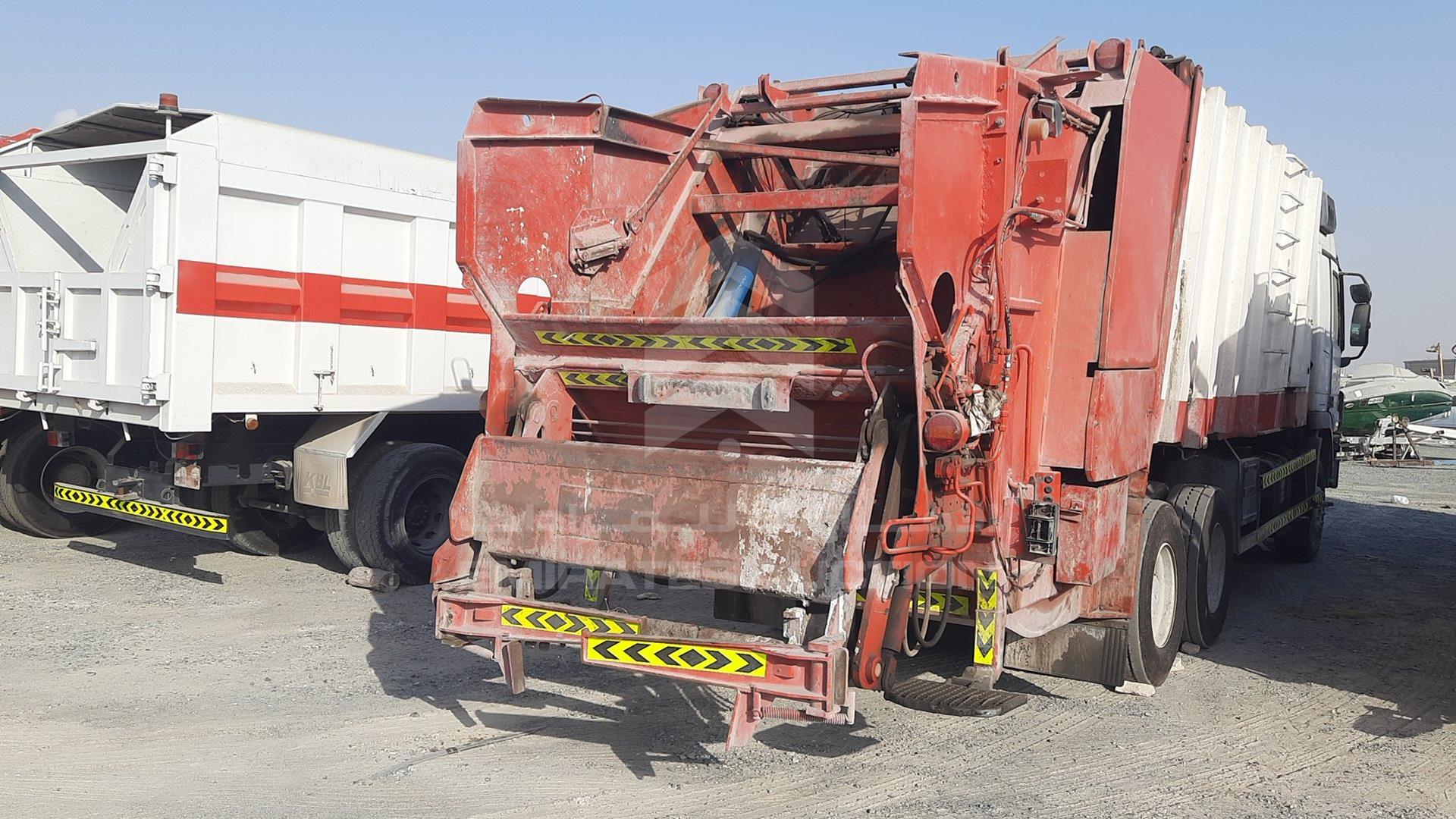 2008 MERCEDES ACTROS VIN: WDAKHCAA48L280335