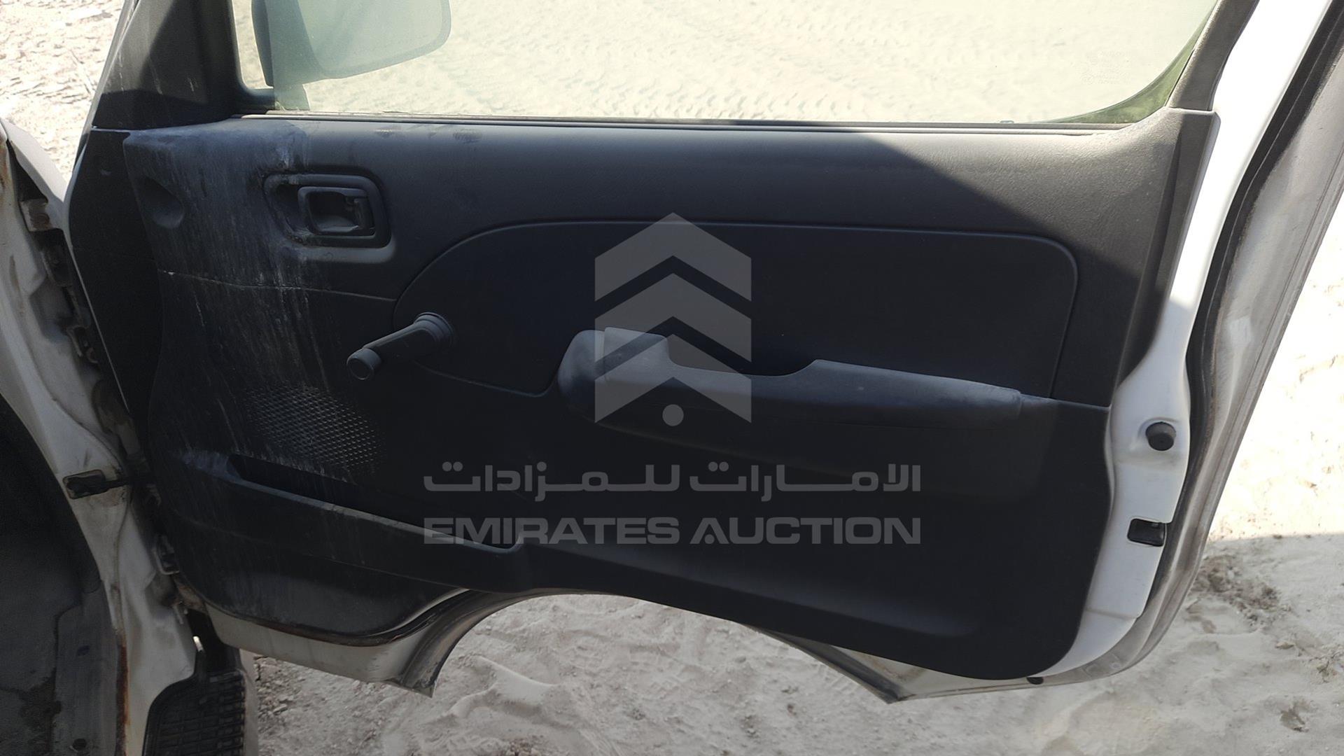 2010 NISSAN URVAN VIN: JN6AE54S2AX021274