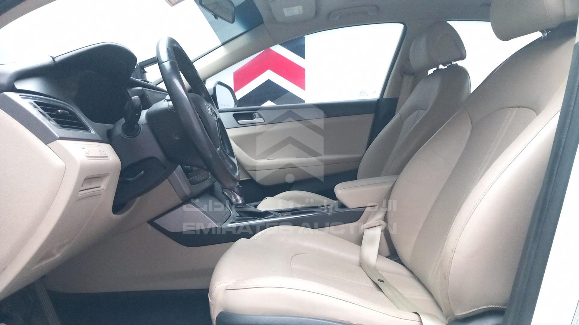 2016 HYUNDAI SONATA VIN: KMHE241G6GA168213