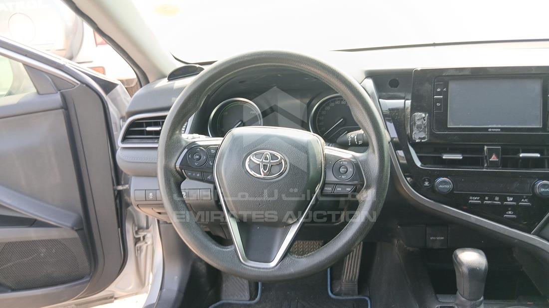 2024 Toyota Camry — Steering & Mounted Controls — Photo 13