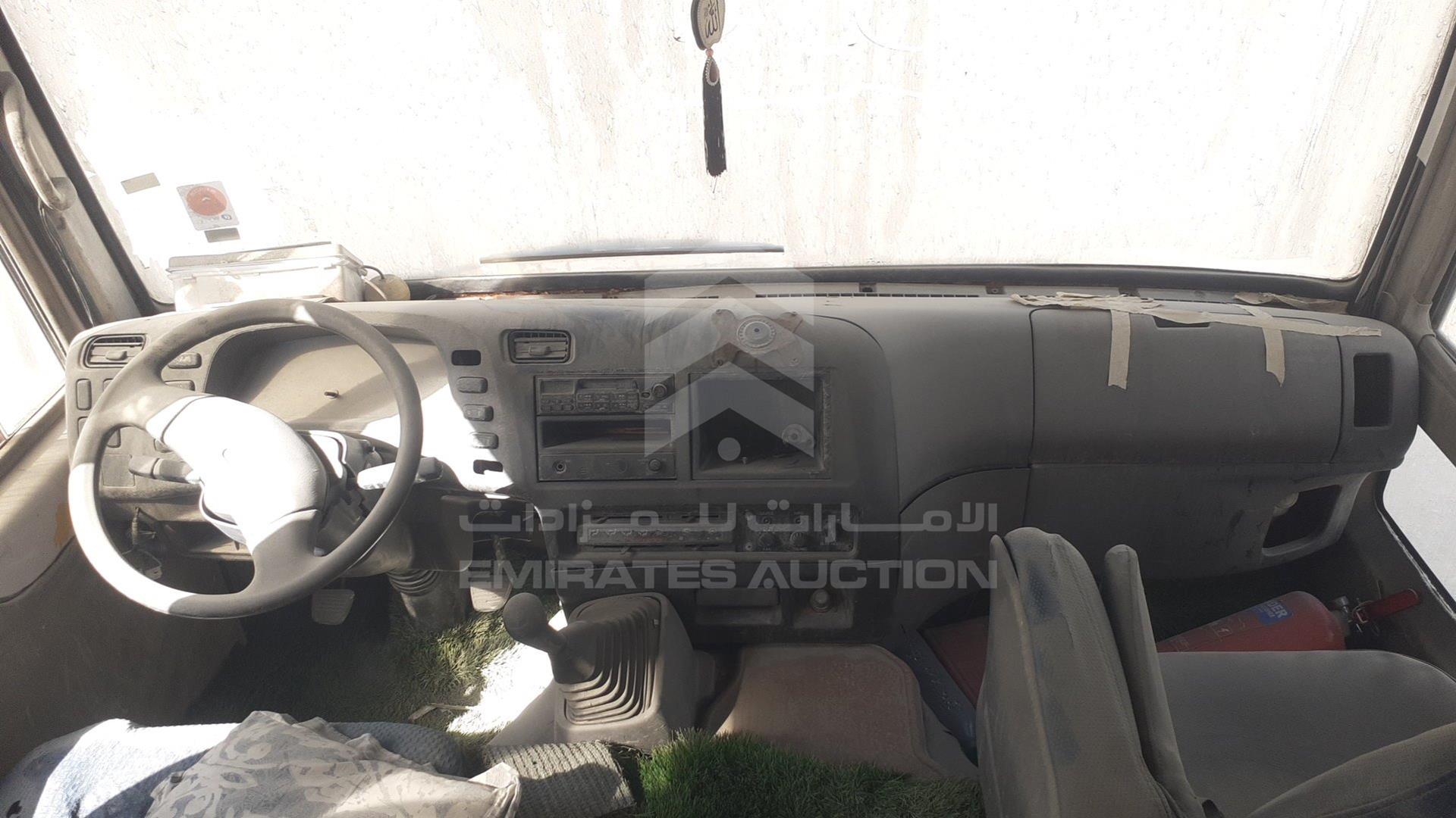 2006 MITSUBISHI ROSA VIN: JL5B3J6P06PD04017