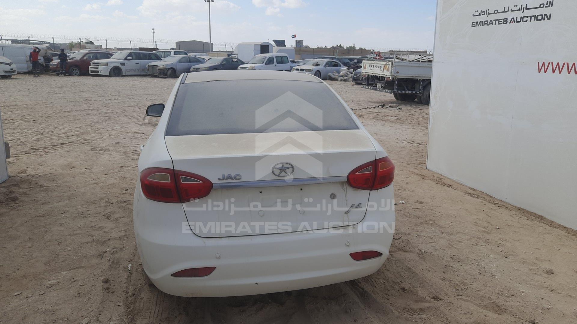 2016 JAC J4 VIN: LJ12FKR21G4703757