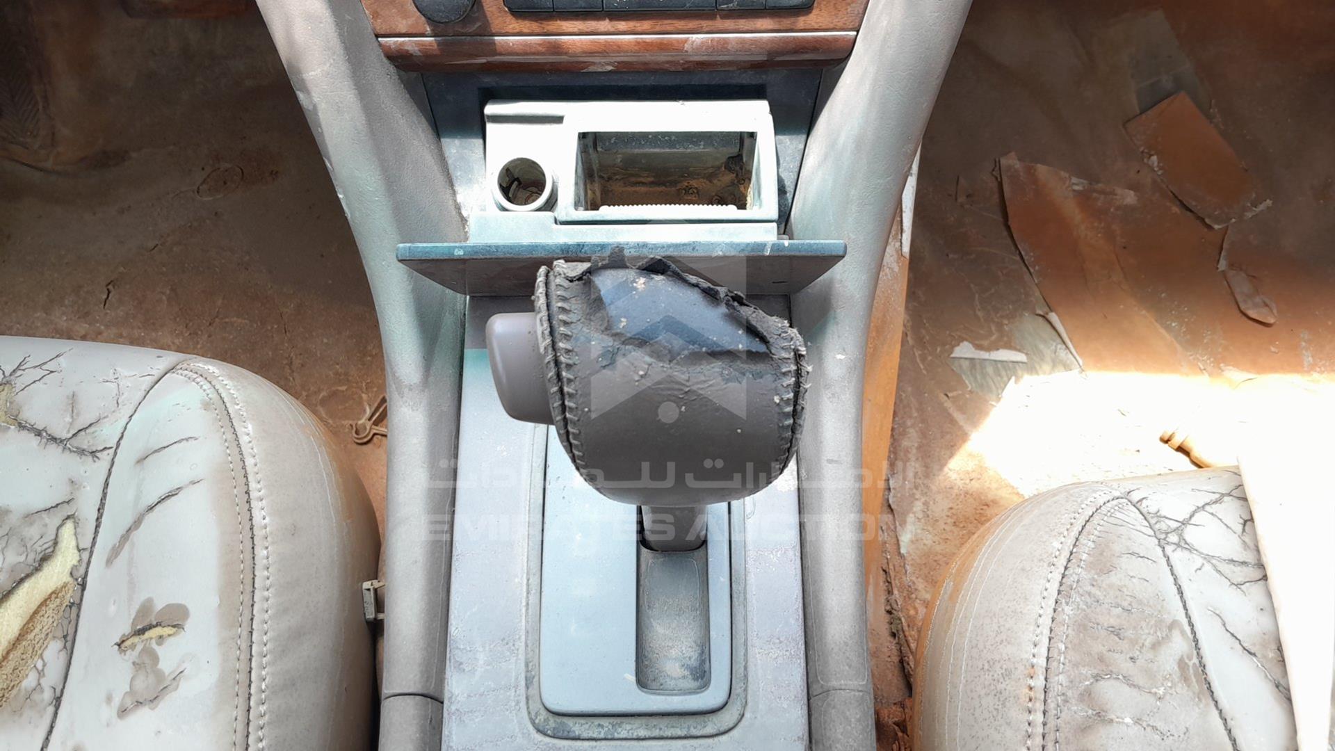 2001 LEXUS ES 300 VIN: JT8BF28G710307881