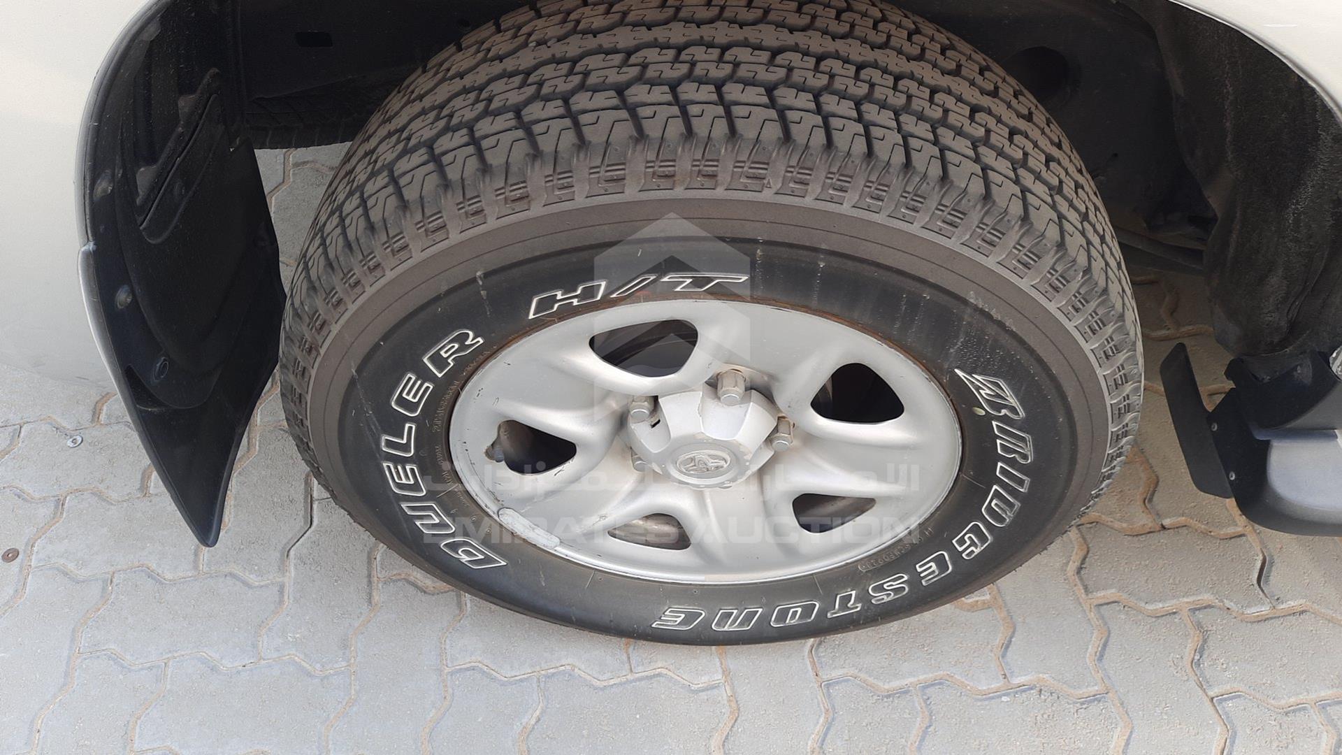 2013 TOYOTA LAND CRUISER VIN: JTMDU09JXD4076910