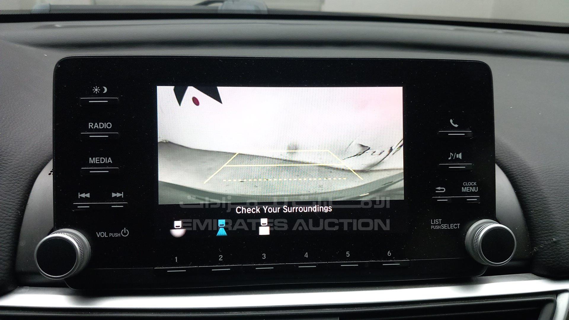 2019 HONDA ACCORD VIN: 1HGCV1F10KA077048