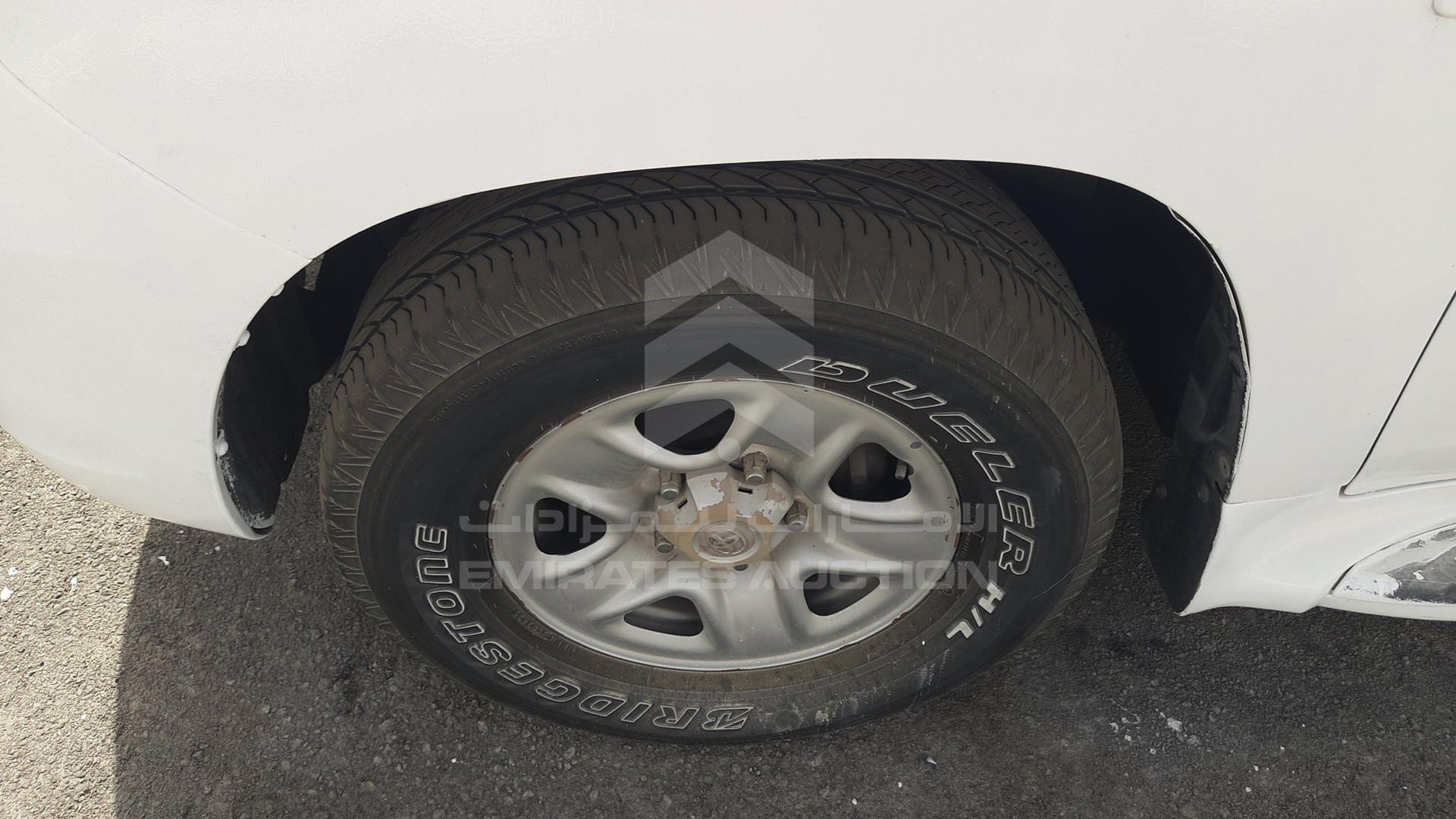 2011 TOYOTA LAND CRUISER VIN: JTMDU09J3B4043695