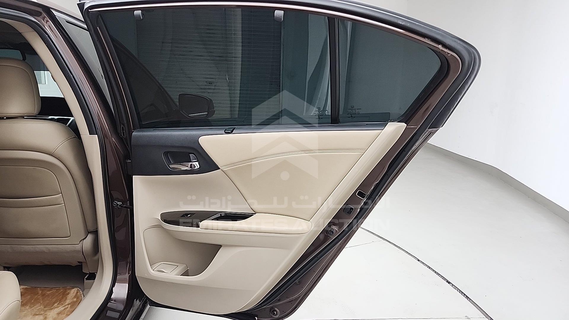 2013 HONDA ACCORD VIN: 1HGCR367XDA600938