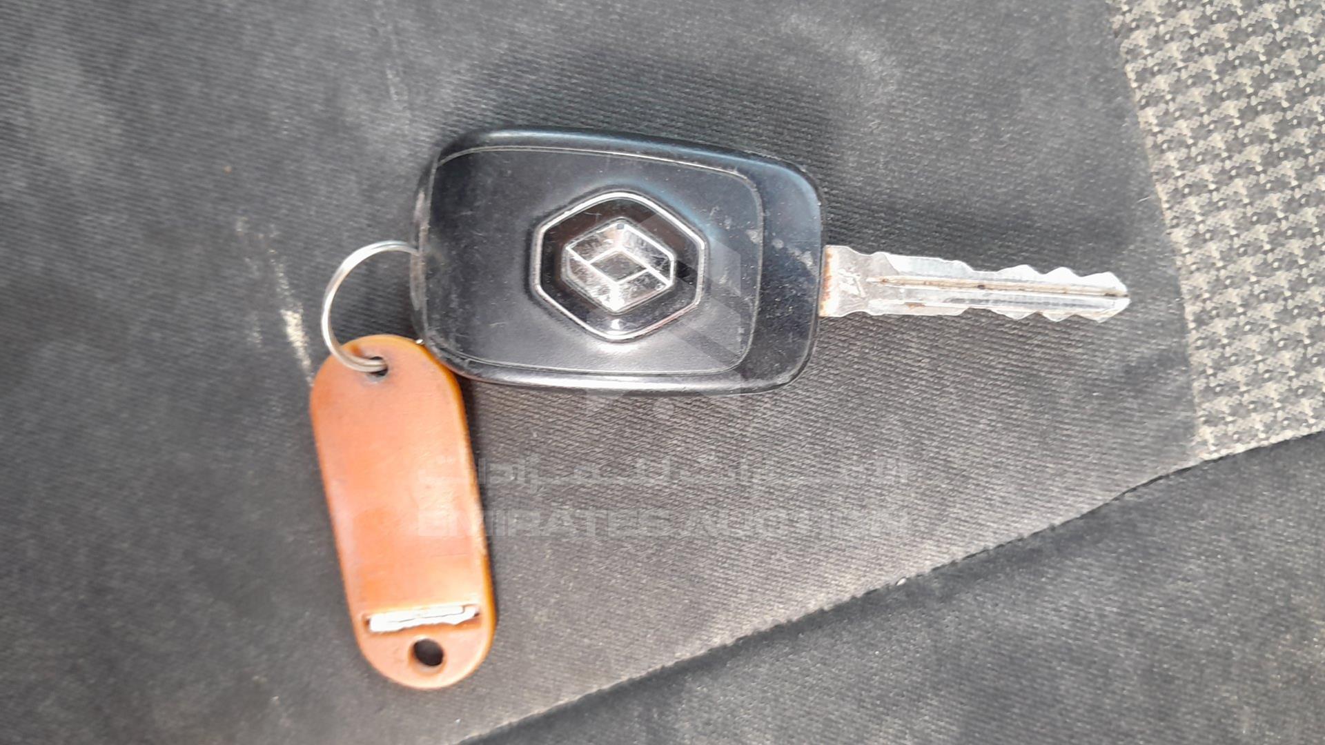 2019 RENAULT DOKKER VIN: VF18SRB42KG465633