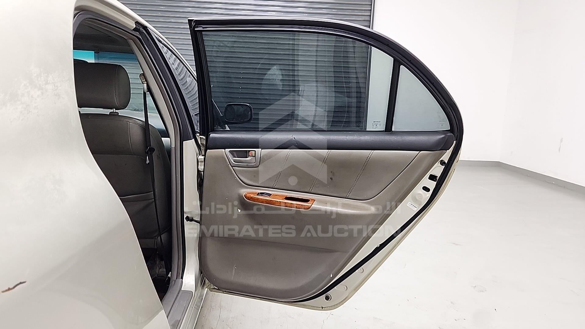2005 TOYOTA COROLLA VIN: ZE15035586