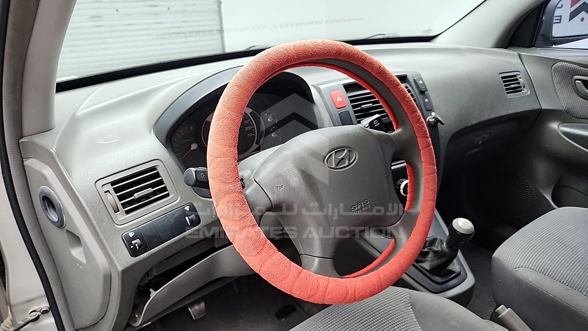 2007 HYUNDAI TUCSON VIN: KMHJM81B97U571167
