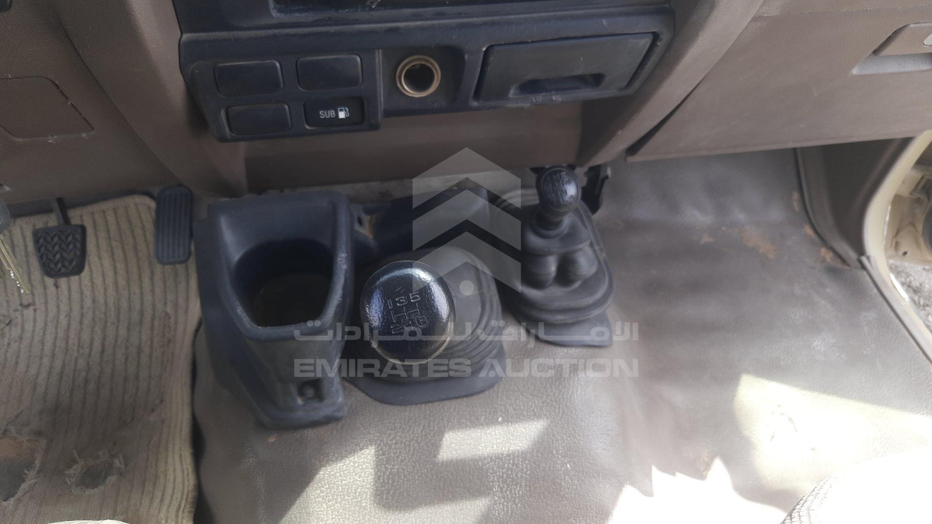 2014 TOYOTA LAND CRUISER VIN: JTFLU71J5E4319550