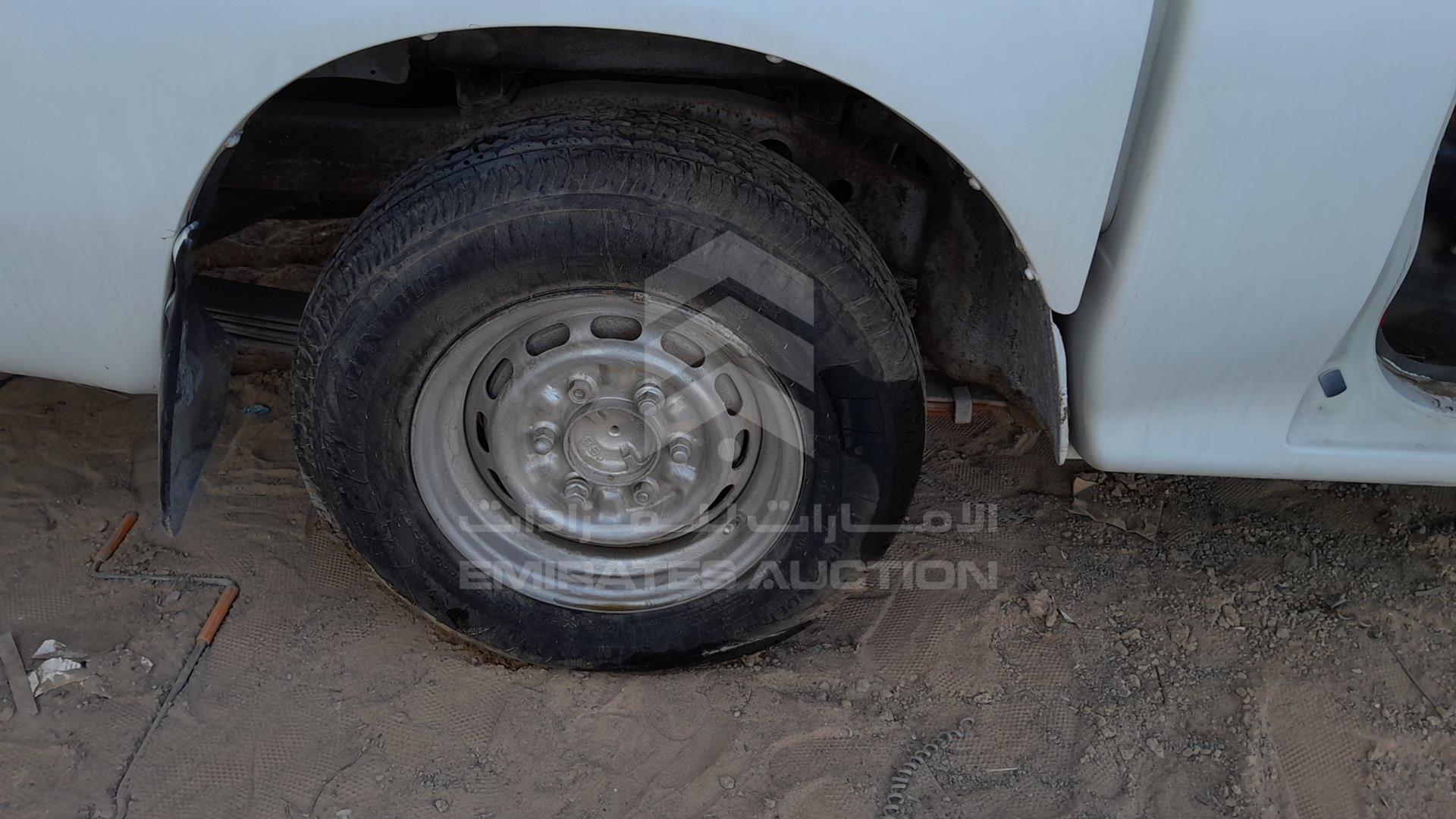 2005 MITSUBISHI L 200 VIN: MMBJNK6205D023027