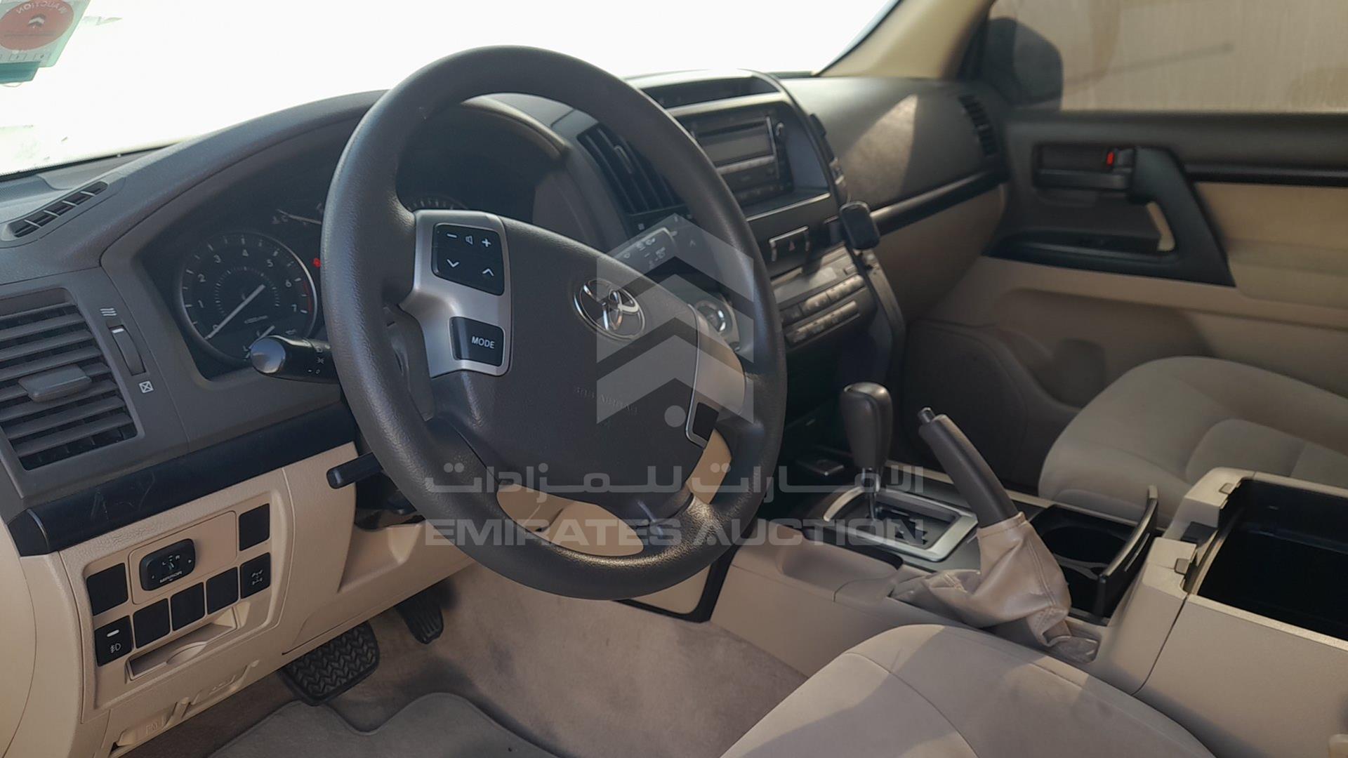 2014 TOYOTA LAND CRUISER VIN: JTMDU09J2E4094514