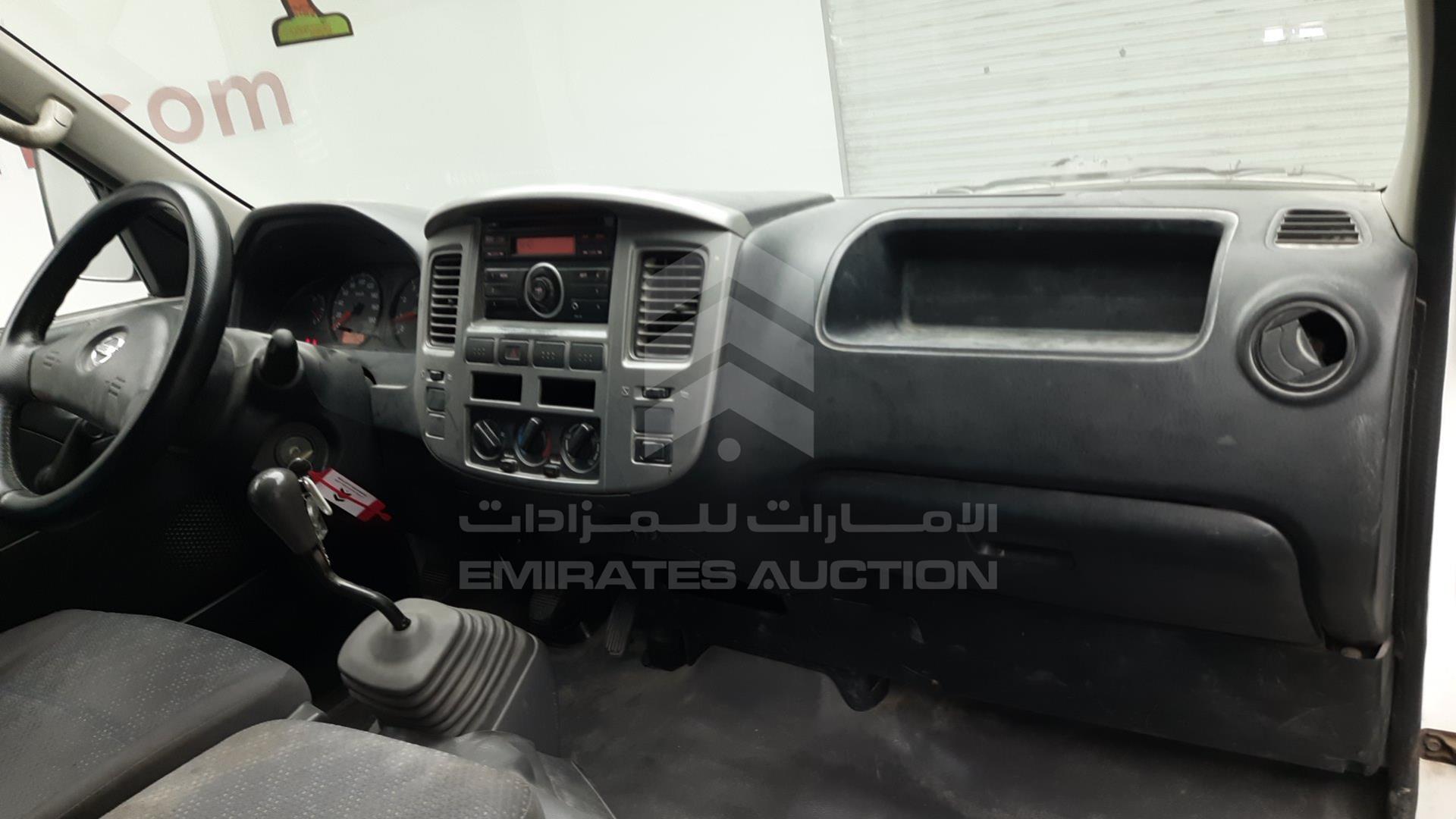 2013 NISSAN URVAN VIN: JN6AE54S5DX030426