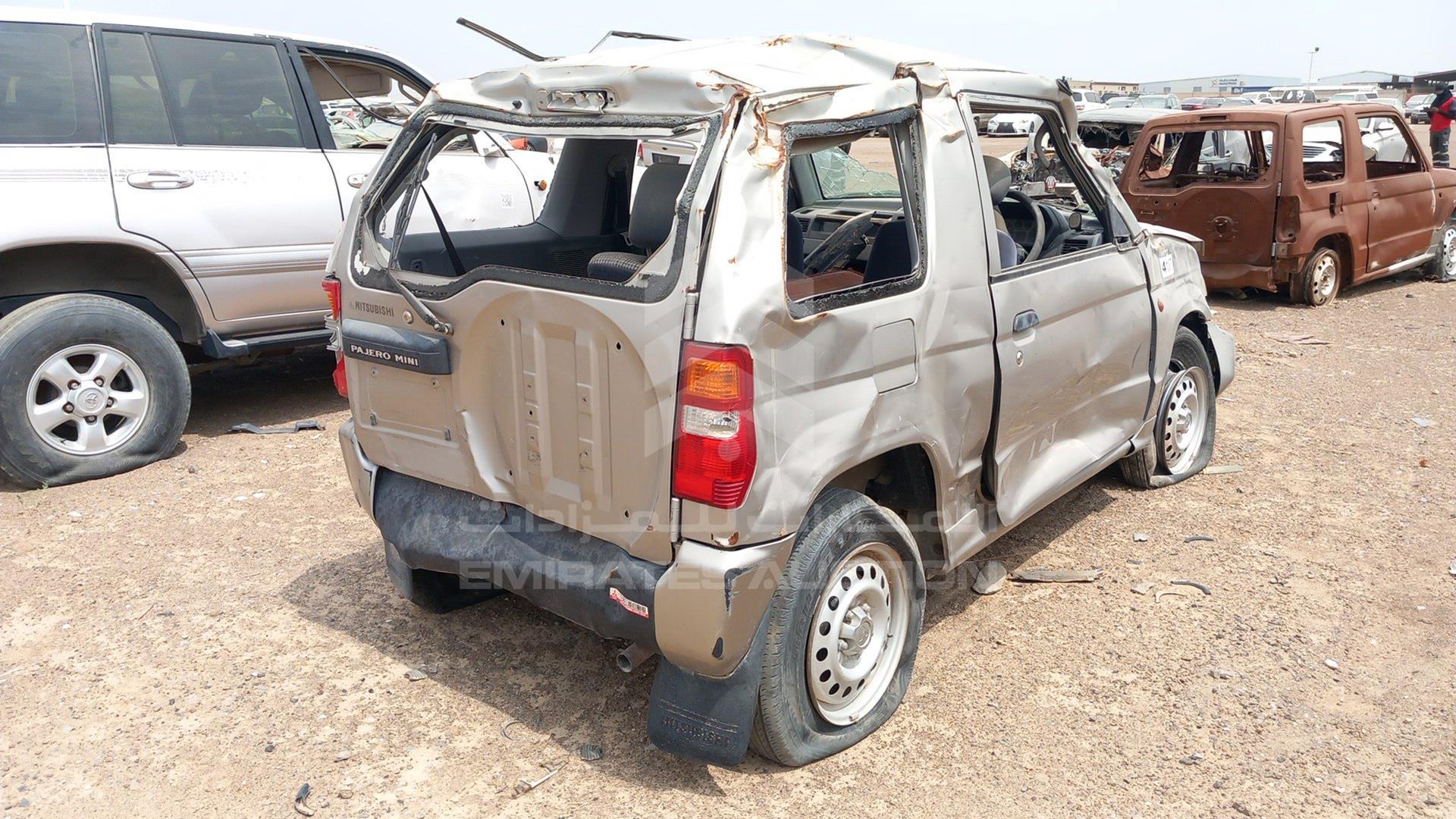 2000 MITSUBISHI PAJERO MINI VIN: H58A-0117511