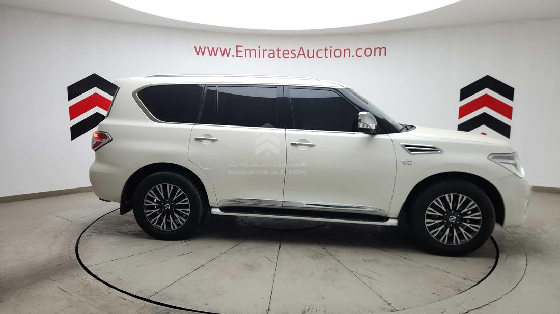 2016 Nissan Patrol — Right Full View — Photo 45