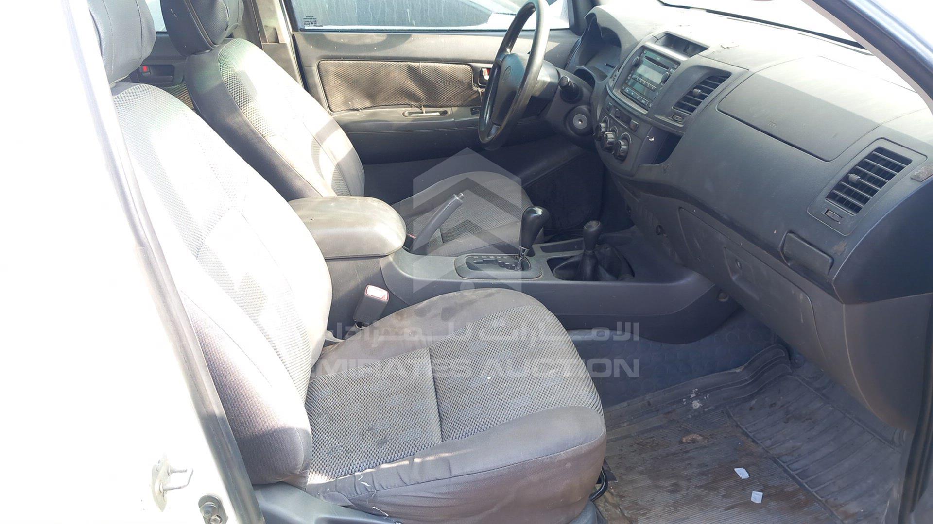 2013 TOYOTA HILUX VIN: MR0FX22G9D1367573