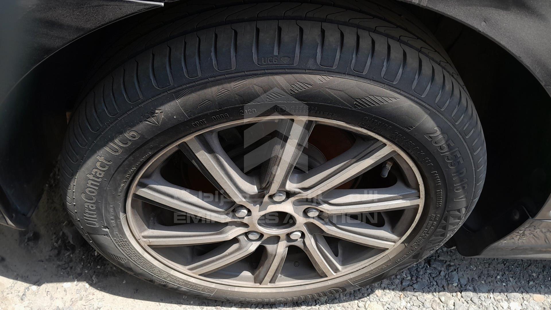 2011 HYUNDAI SONATA VIN: 5NPEB4AC1BH007724