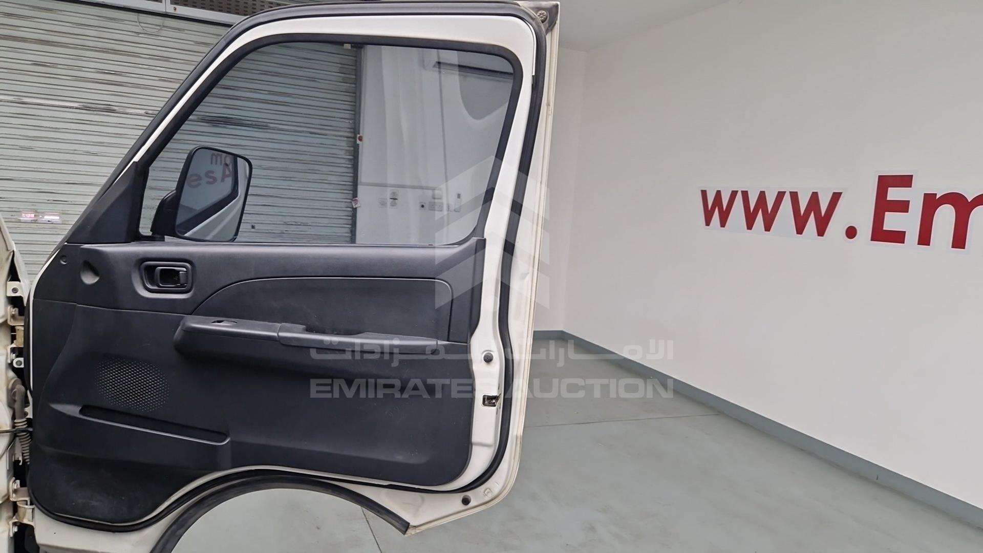 2010 NISSAN URVAN VIN: JN6AE54S1AX020536