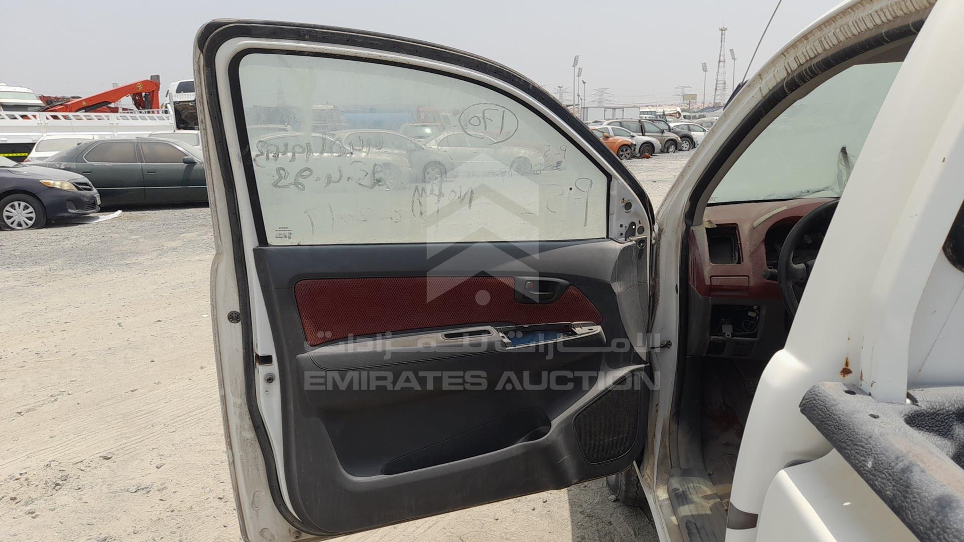 2014 TOYOTA HILUX VIN: MR0CW12G4E0033457