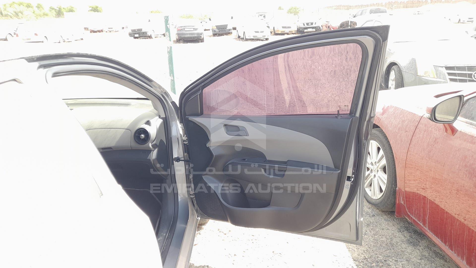 2014 CHEVROLET SONIC VIN: KL1JD5BE4EB527377