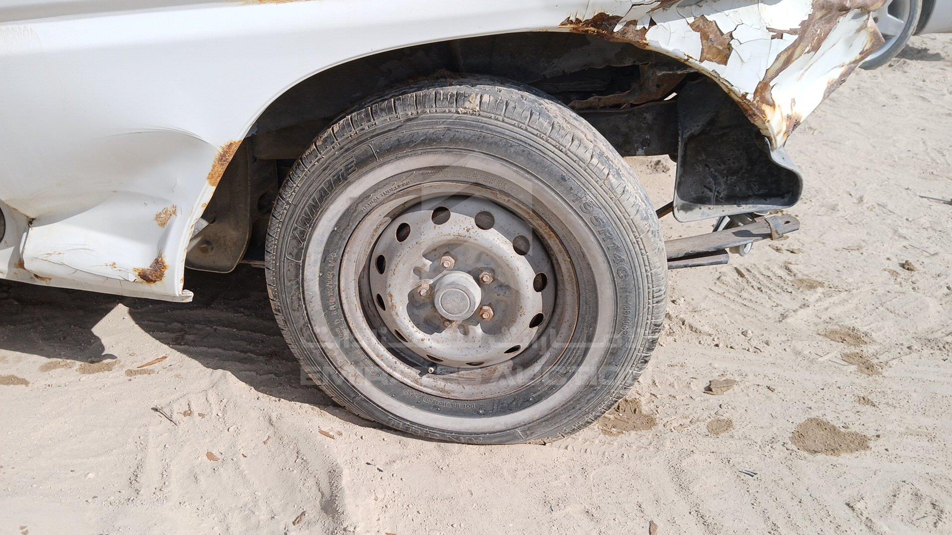 2008 MITSUBISHI L 300 VIN: JMYJNP13V8A702333
