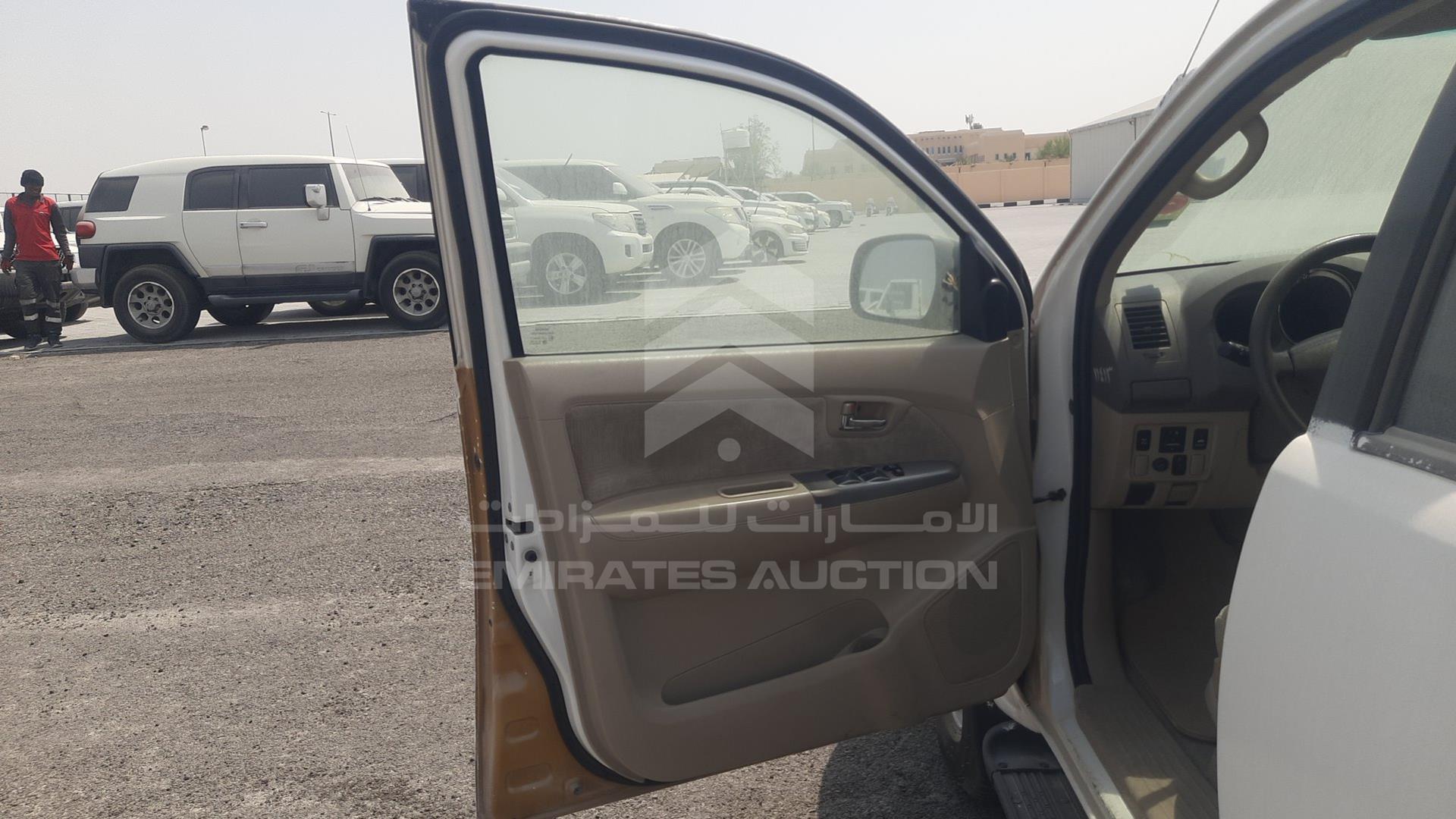 2006 TOYOTA FORTUNER VIN: MR1YU59G260005405