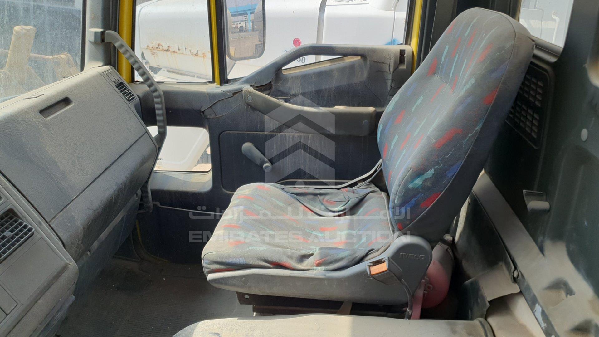 0 IVECO EUROCARGO VIN: ZCFB1HG8002338239