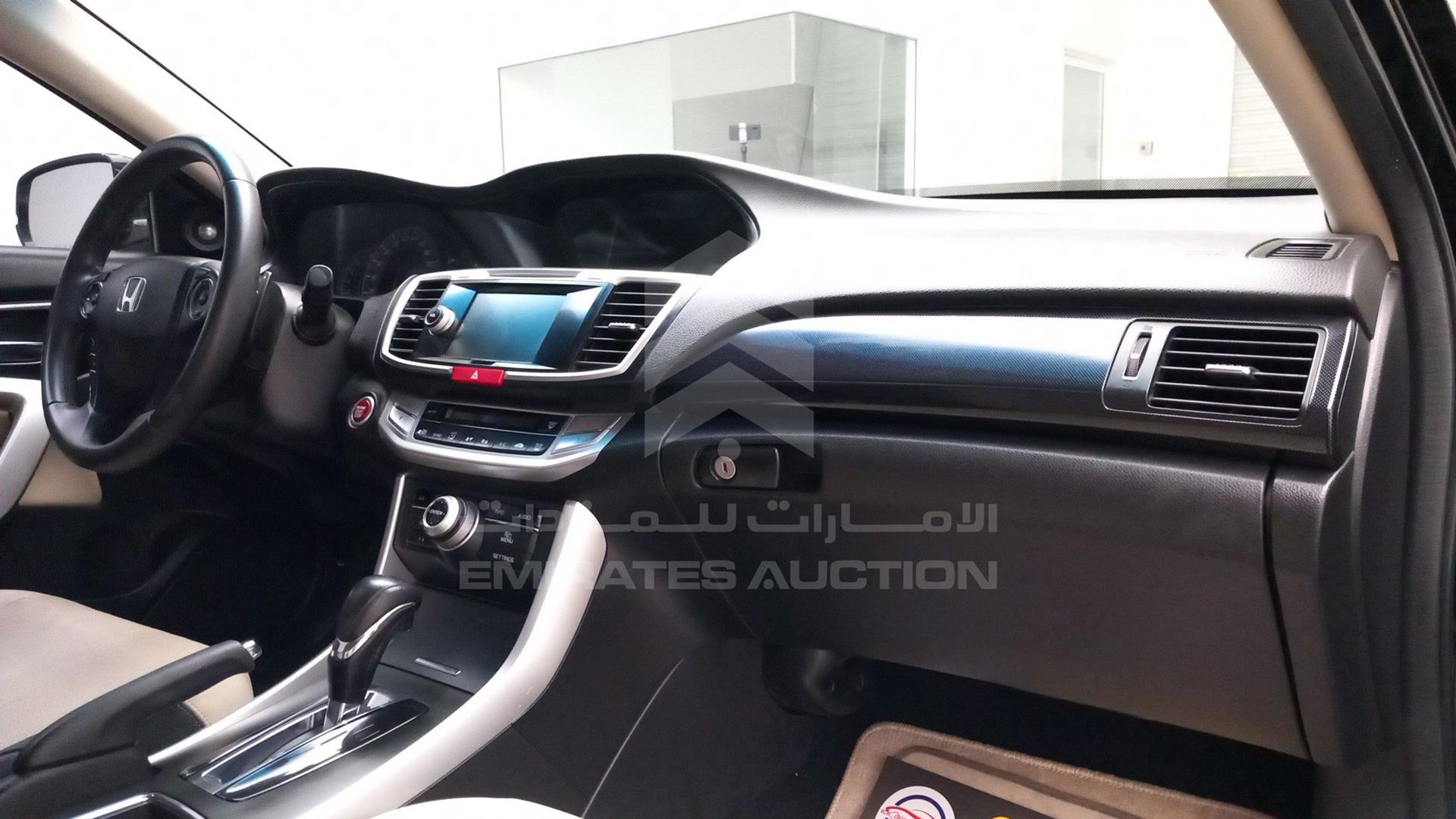 2014 HONDA ACCORD VIN: 1HGCT2275EA600493