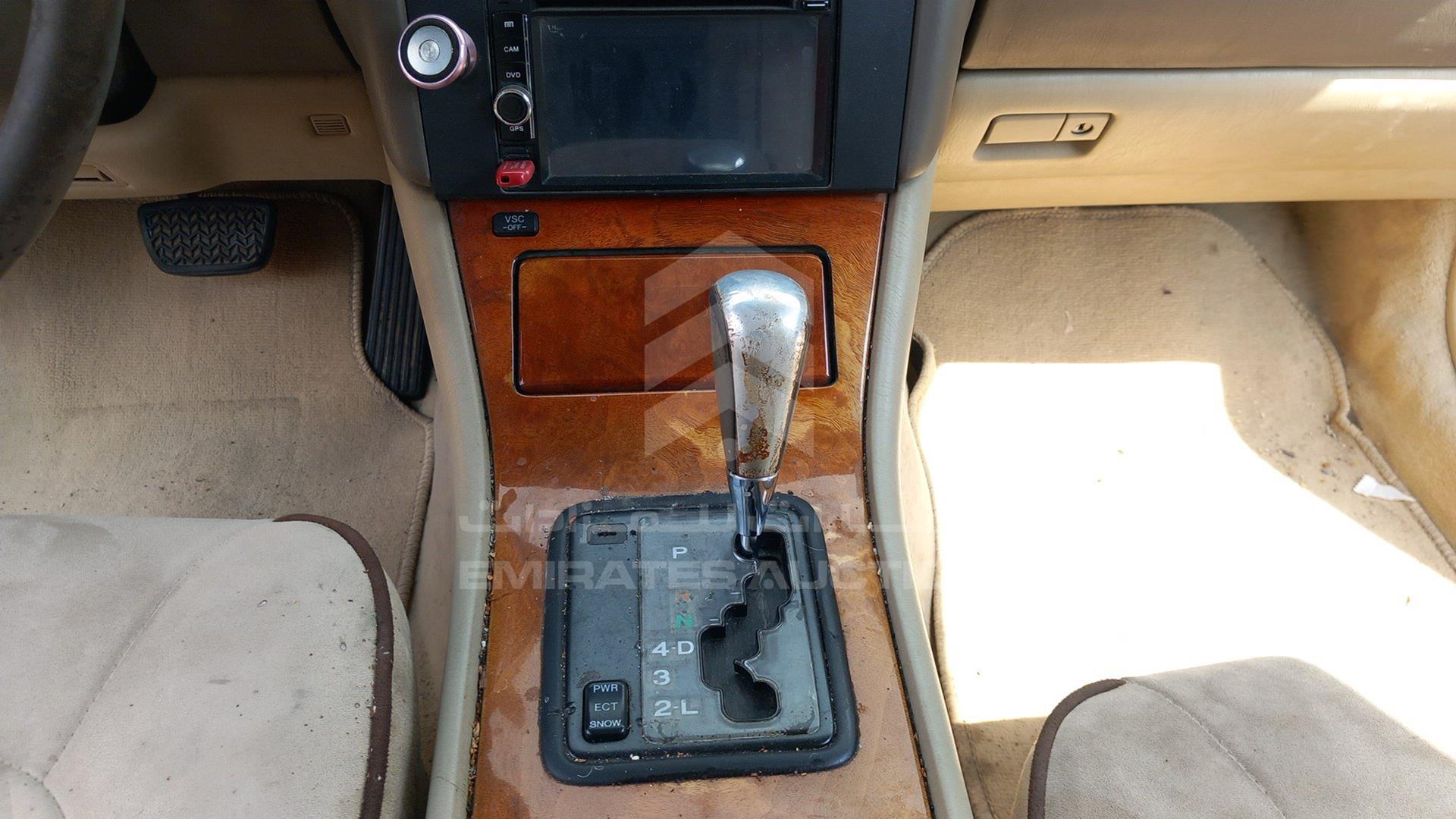 1998 LEXUS LS400 VIN: JT8BH28F2W0128608
