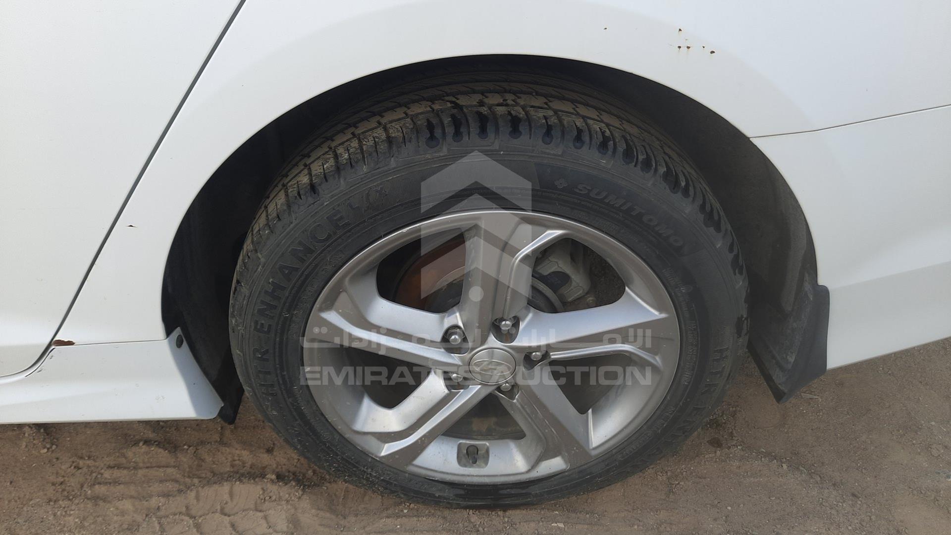 2018 HYUNDAI SONATA VIN: KMHE241G0JA427706