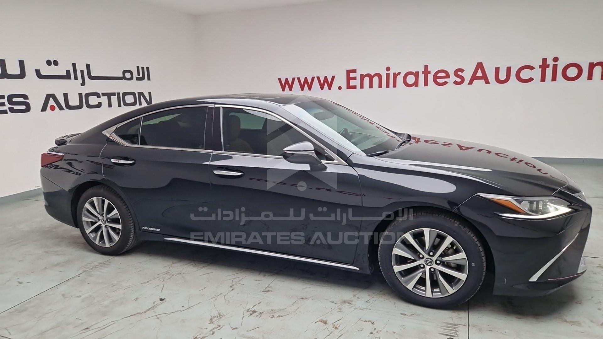 2021 LEXUS ES 300H VIN: JTHB21B15M2140116