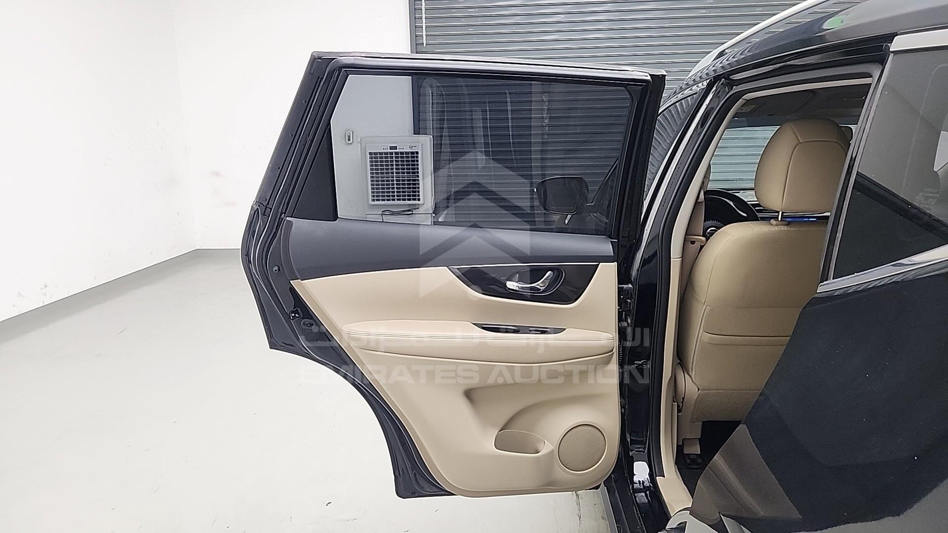 2019 NISSAN X-TRAIL VIN: JN1BT2MW8KW014676
