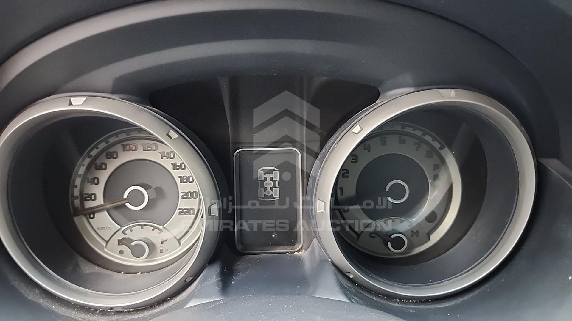 2016 MITSUBISHI PAJERO VIN: JMYMRV85WGJ724215
