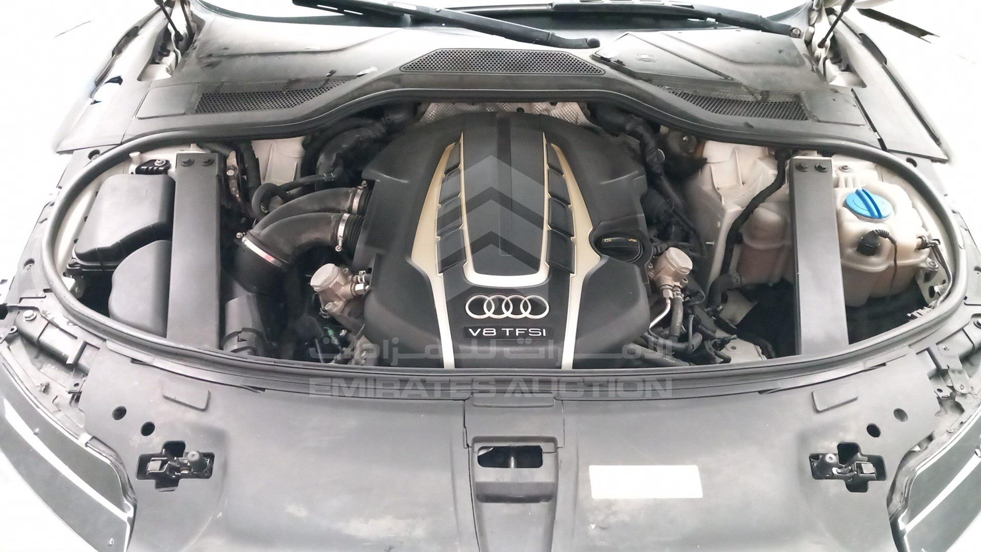 2016 AUDI A8 VIN: WAUY2BFD0GN000917