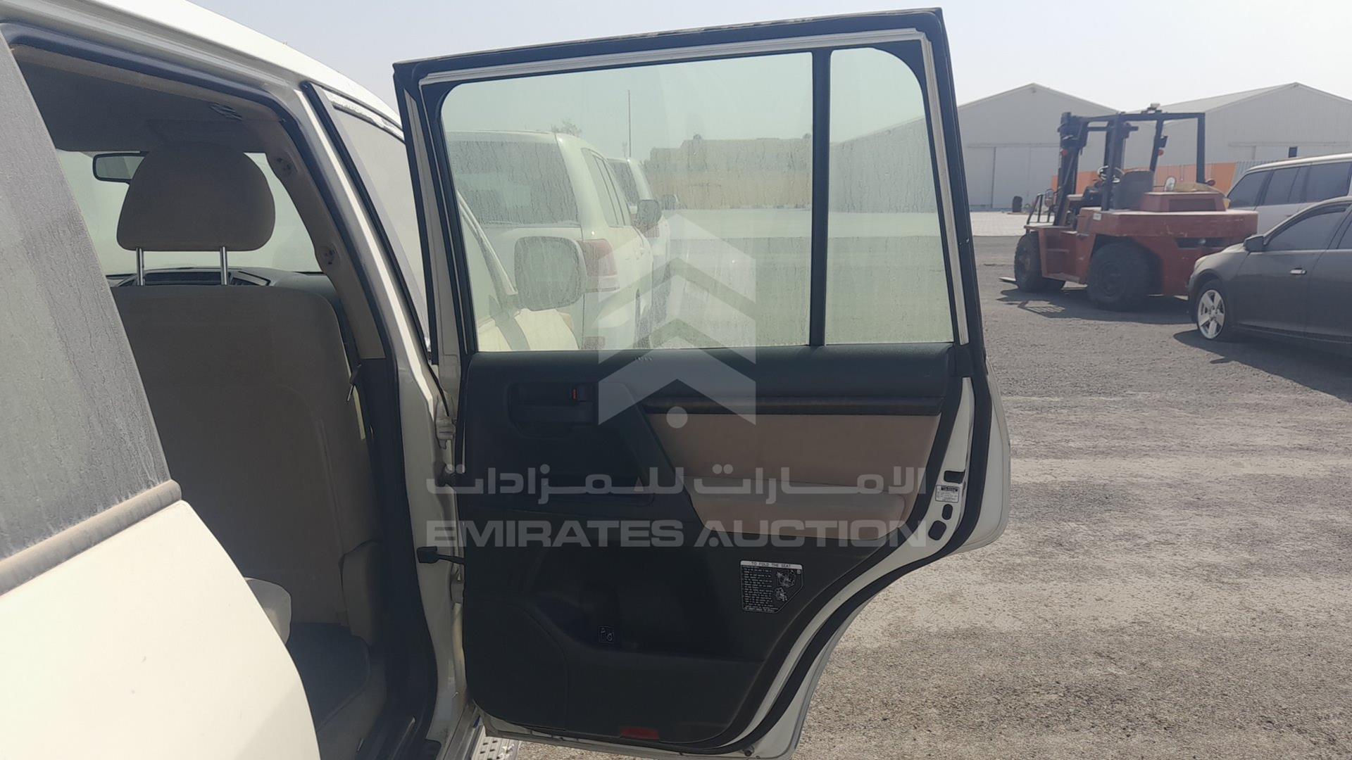 2011 TOYOTA LAND CRUISER VIN: JTMHU09J2B4042653