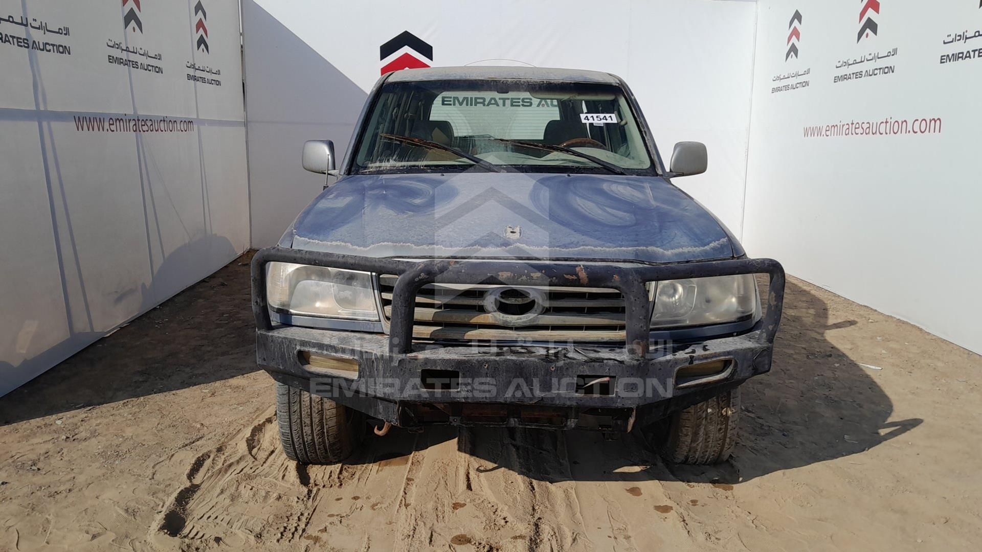 2005 TOYOTA LAND CRUISER VIN: JTEHT05J552074064