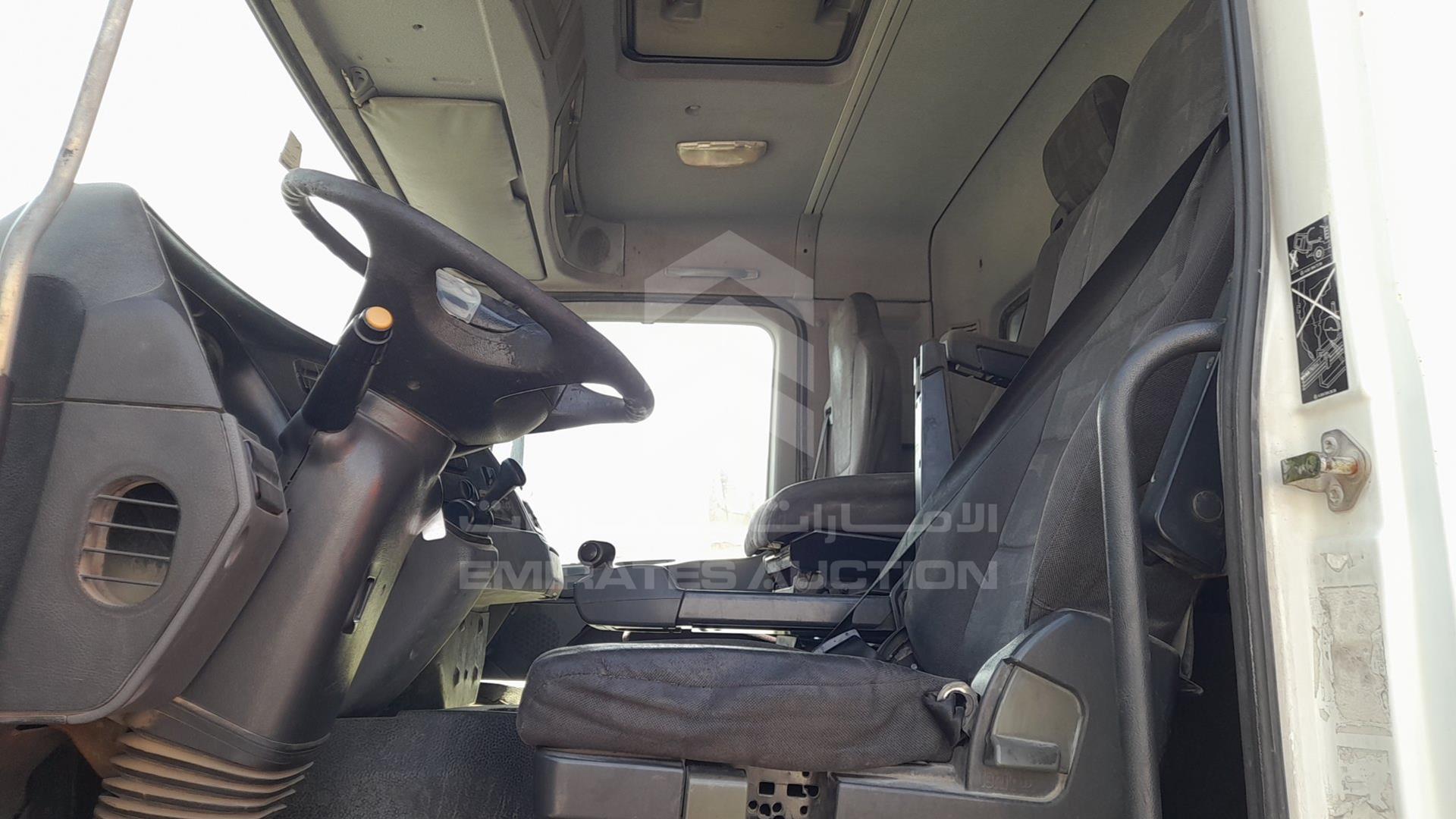 2008 MERCEDES ACTROS VIN: WDAKHCAA08L292157