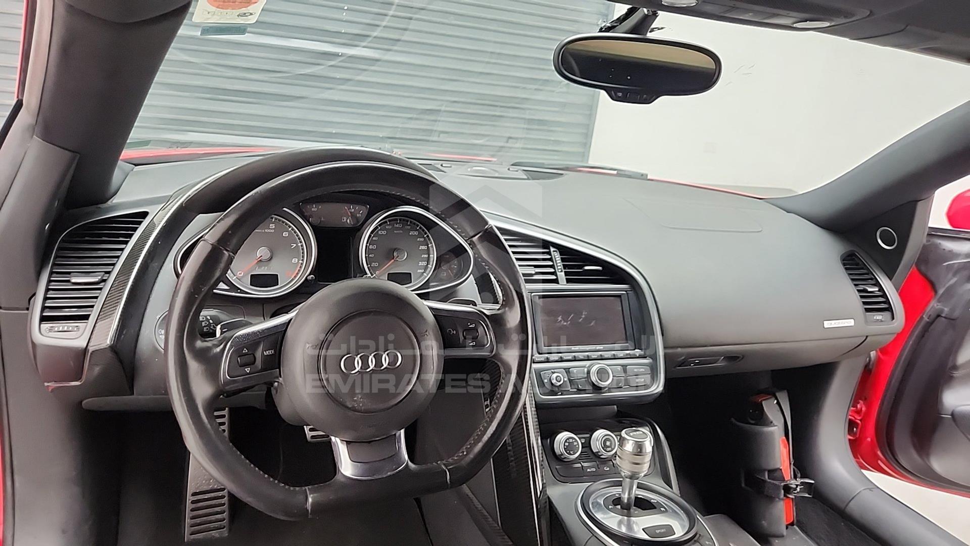 2009 AUDI R8 VIN: WUAAU24289N002310