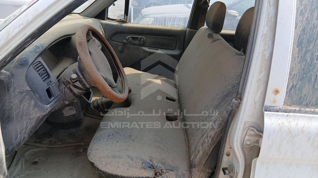 2005 Mitsubishi L 200 — Front Left Driver Seat View — Photo 11