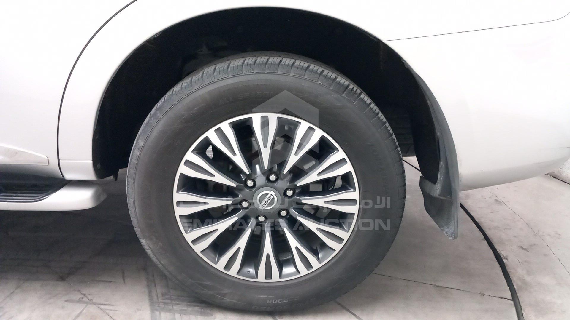 2015 NISSAN PATROL VIN: JN8AY2NYXF9117889