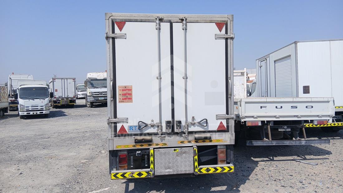 2014 Isuzu NMR — Rear View — Photo 7