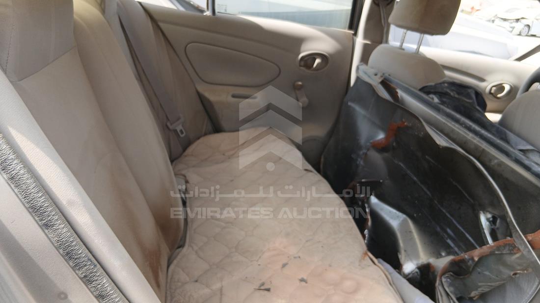 نيسان صني 2016 — زاوية الراكب الخلفي اليمنى — صورة 20