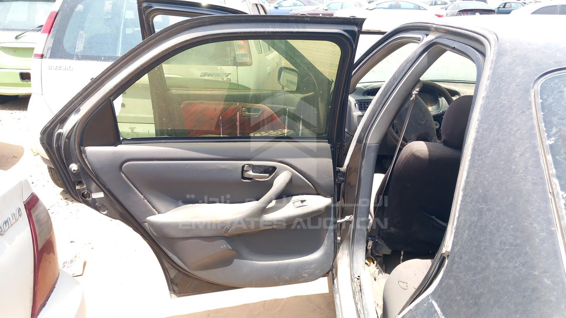 2000 TOYOTA CAMRY VIN: 4T1BG22K5YU740156