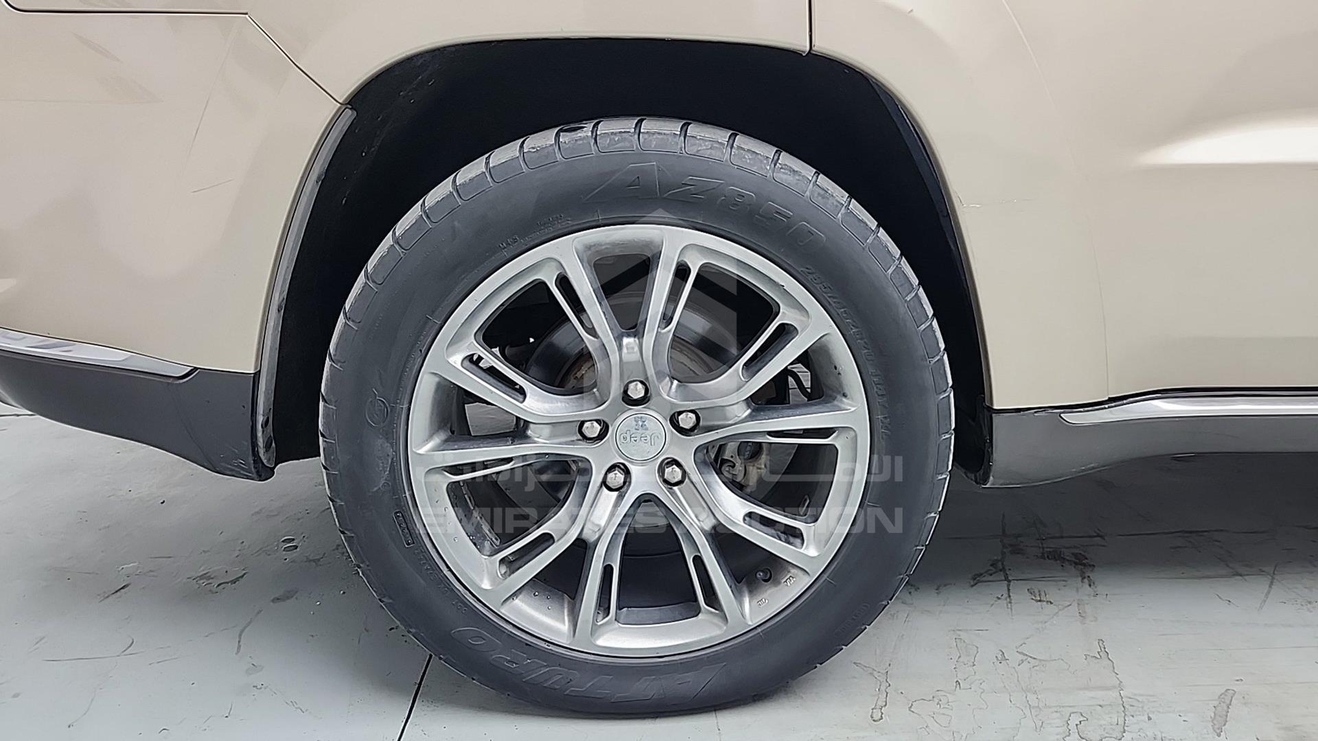 2014 JEEP GRAND CHEROKEE VIN: 1C4RJFJT2EC148530